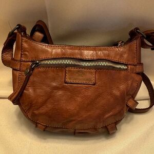 KOMPANERO Brown Leather Crossbody Purse Boho Saddle Bag India bucket details